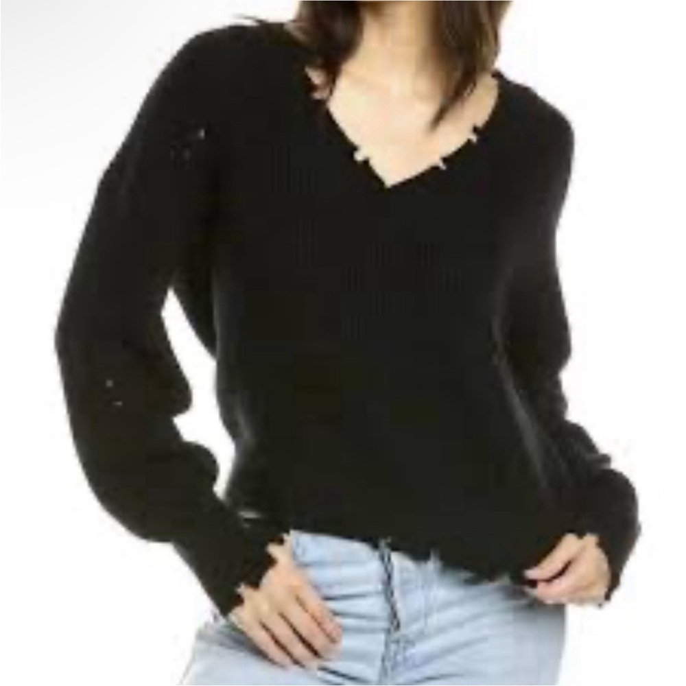 NWT OLIVACEOUS BLACK DISTRESSED V-Neck SWEATER Size LARGE